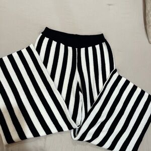 Chic Striped Women's 2 piece set